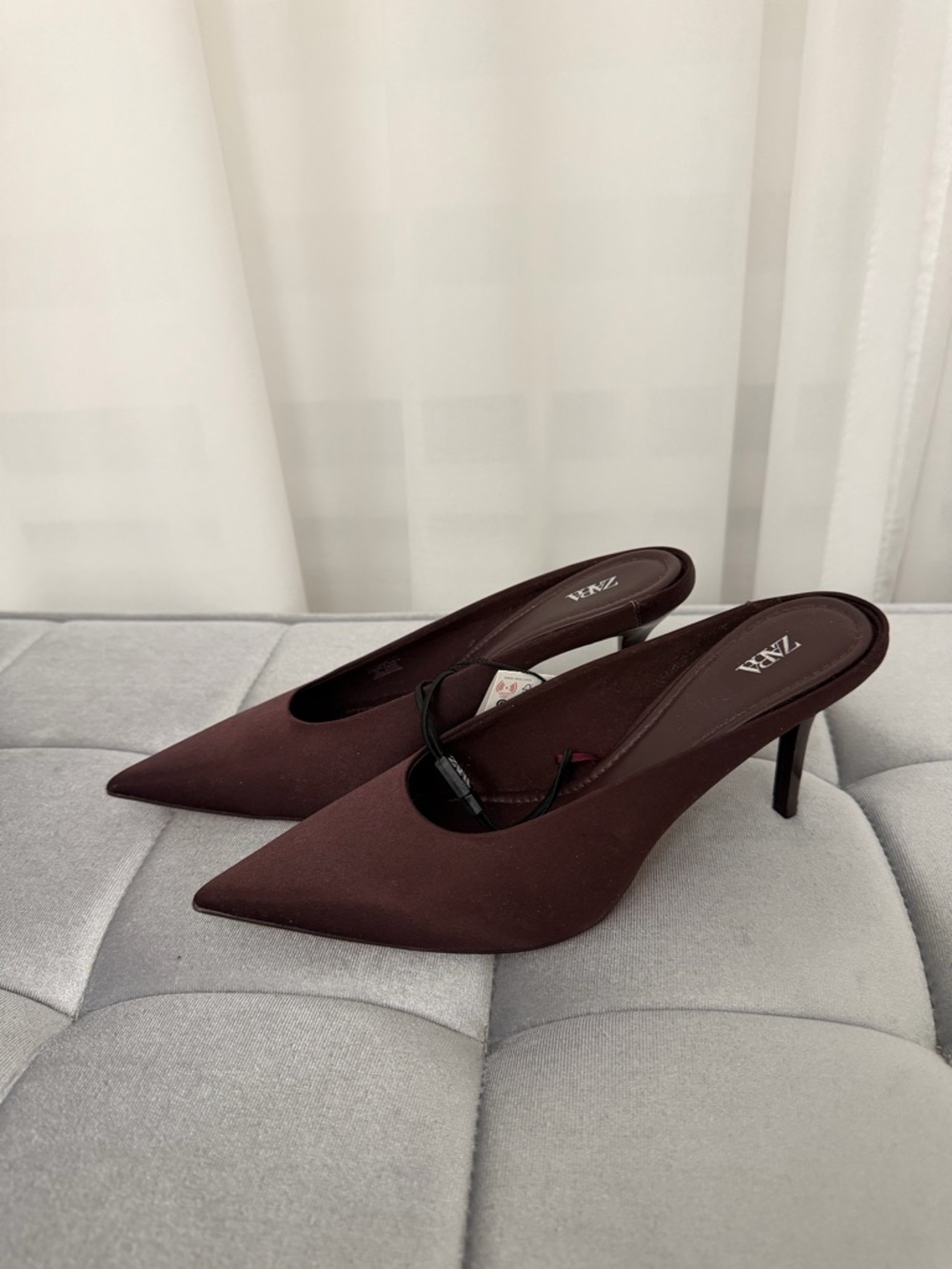 Zara | Pointed Satin Mule Heels in Burgundy